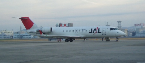 CRJ-200_komaki.jpg