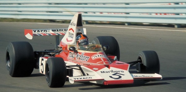 Emerson Fittipaldi_1974.jpg