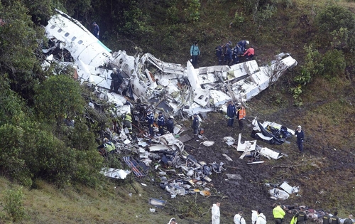 airplane-crash-2.jpg