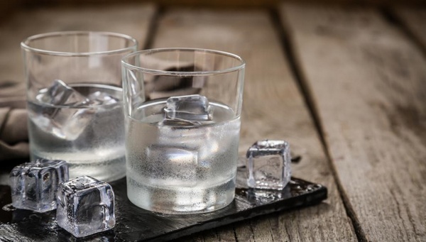 vodka-in-glass.jpg
